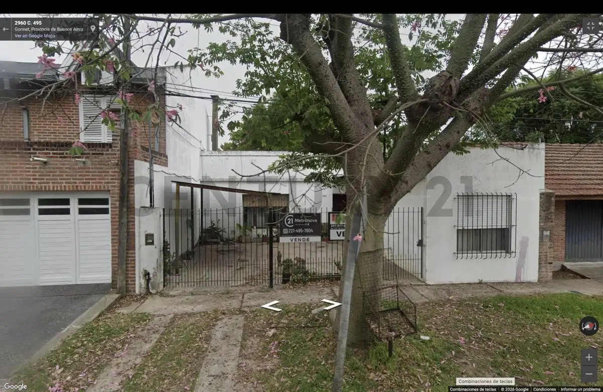 LOTE EN VENTA CON CASA A RECICLAR/DEMOLER EN GONNET 2