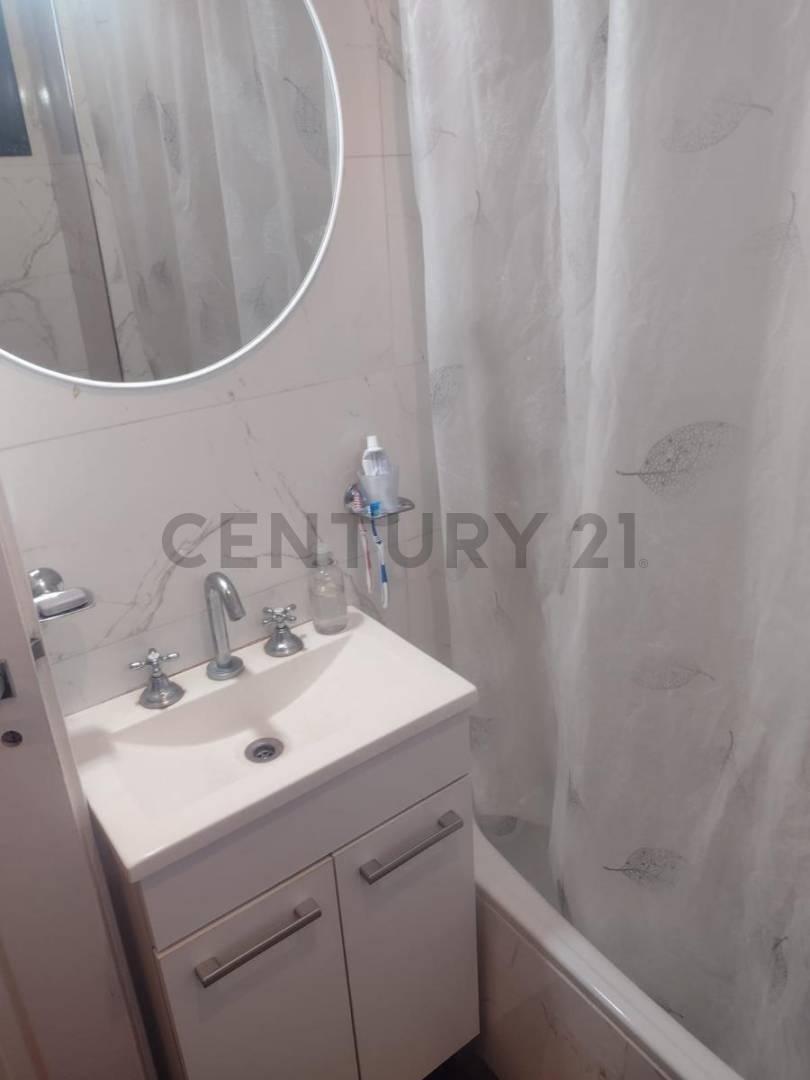 Foto de Departamento en alquiler en 67 entre 135 y 136 Los Hornos, imagen 4