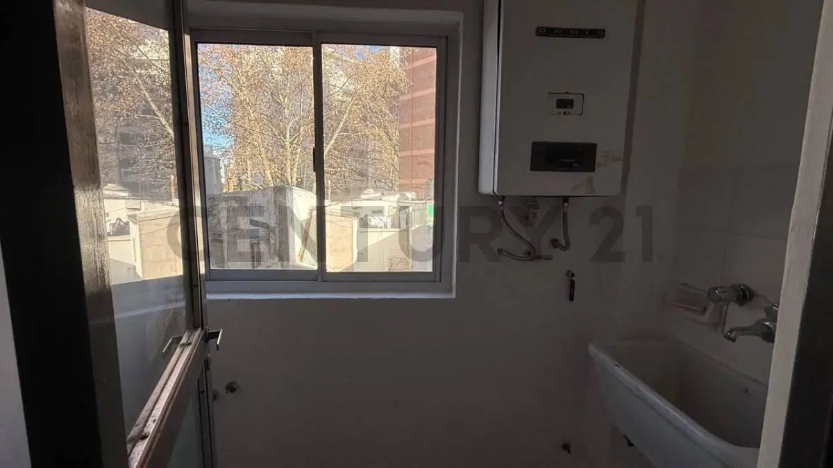 Departamento en Alquiler, de un dormitorio, dos ambientes, La Plata, Buenos Aires. 3