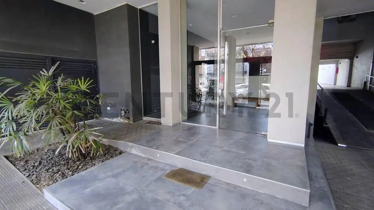 ALQUILER DEPARTAMENTO TIPO DUPLEX, 2 DORMITORIOS CON COCHERA, BALCON CON PARRILLA 3