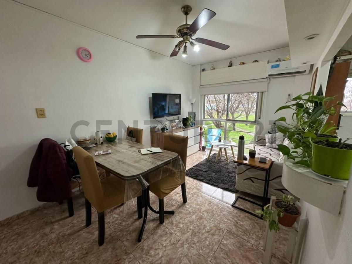 Foto de DEPARTAMENTO 2 DORMITORIOS EN VENTA POSIBLE APTO BANCO, imagen 5
