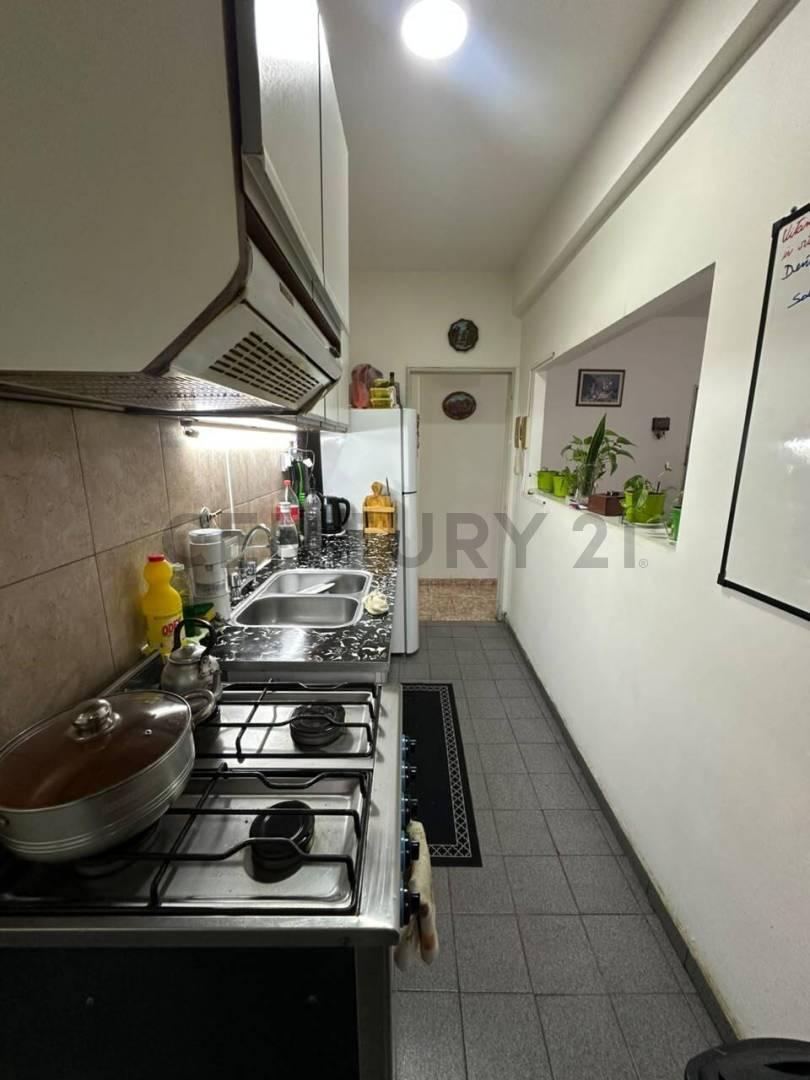 Foto de DEPARTAMENTO 2 DORMITORIOS EN VENTA POSIBLE APTO BANCO, imagen 3