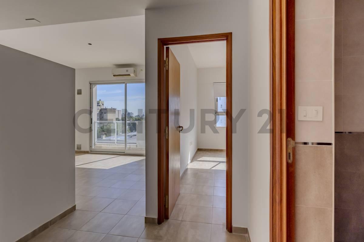 Foto de VENTA DEPARTAMENTO DE 1 DORMITORIO EN COMPLEJO EN LA PLATA, imagen 5