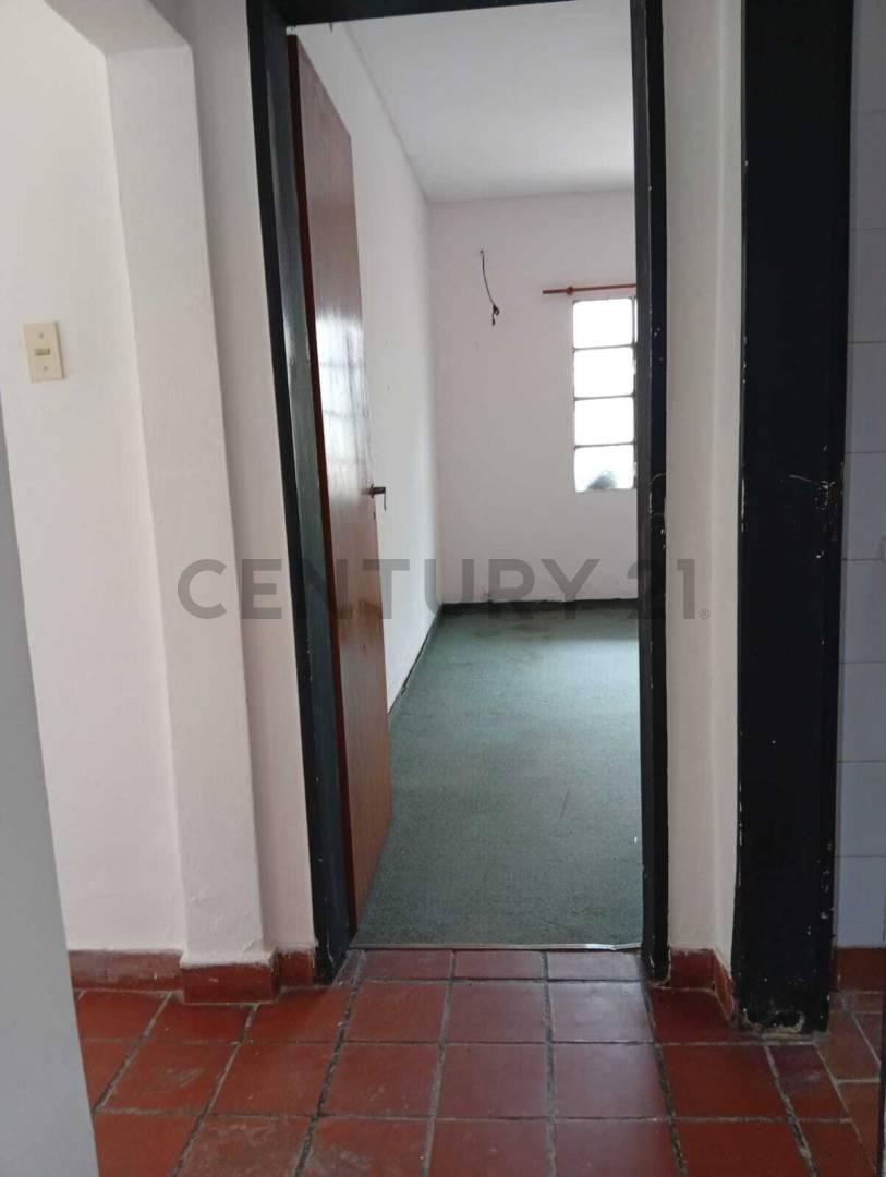 Foto de Ph -Tipo casa en Alquiler en Los Hornos, imagen 2