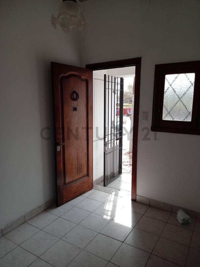 Foto de Ph 2 Dormis c/Patio en Venta, imagen 2