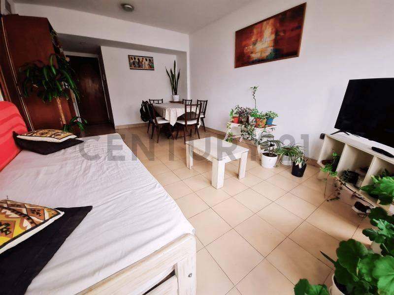 Foto de DEPARTAMENTO 3 DORMITORIOS AL FRENTE EN ALQUILER, imagen 1