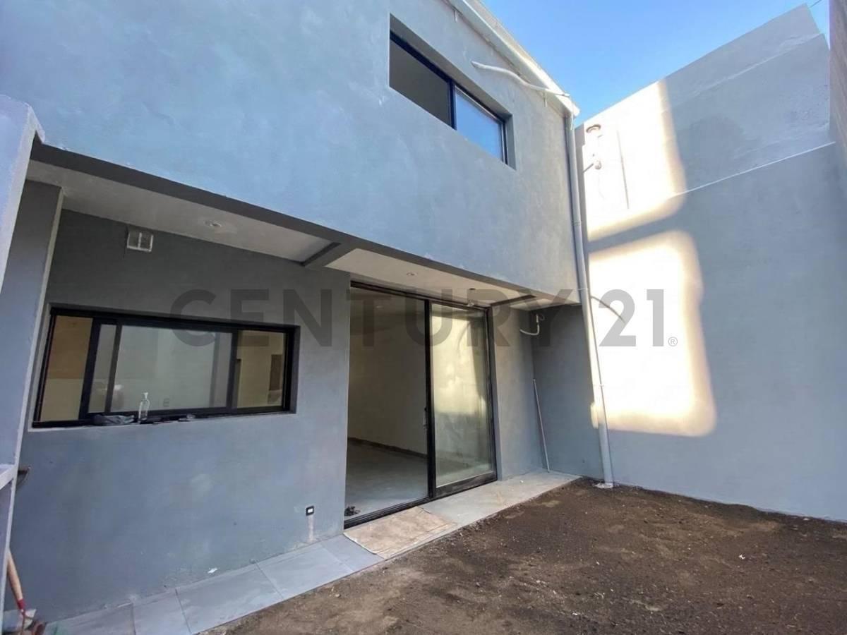 Foto de Casa 3 dormitorios a estrenar en venta en La Plata, imagen 3