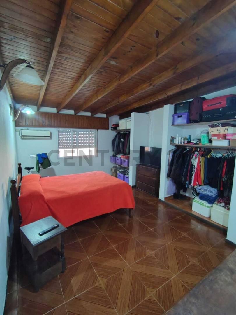 Foto de Casa a la venta 3 dormitorios, en San Carlos, imagen 2