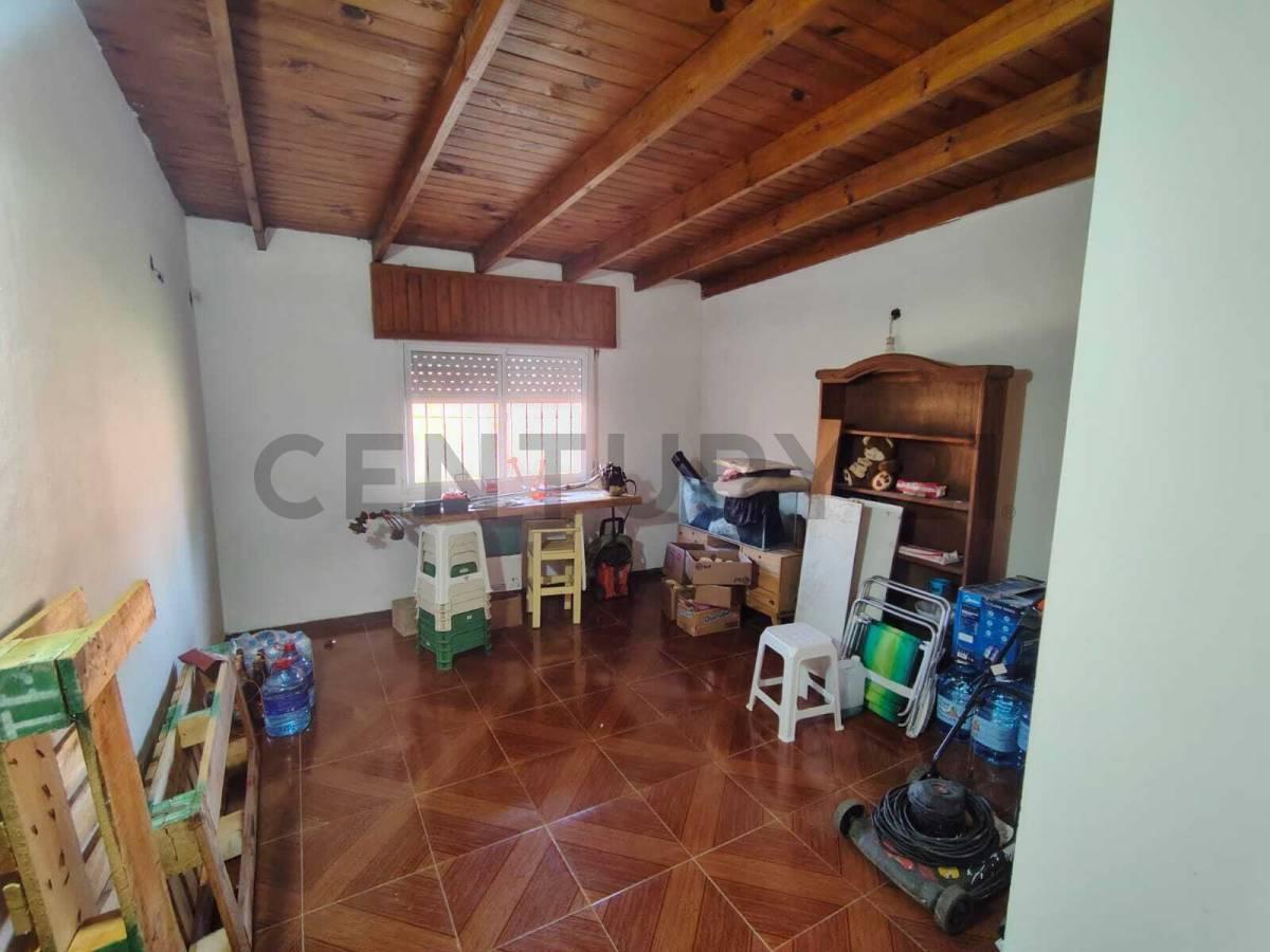 Foto de Casa a la venta 3 dormitorios, en San Carlos, imagen 3