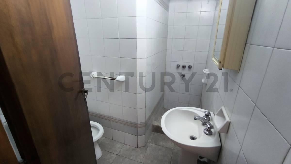 Foto de DEPARTAMENTO 1 DORMITORIO CON TERRAZA EN ALQUILER - Ciudad de La Plata, imagen 3