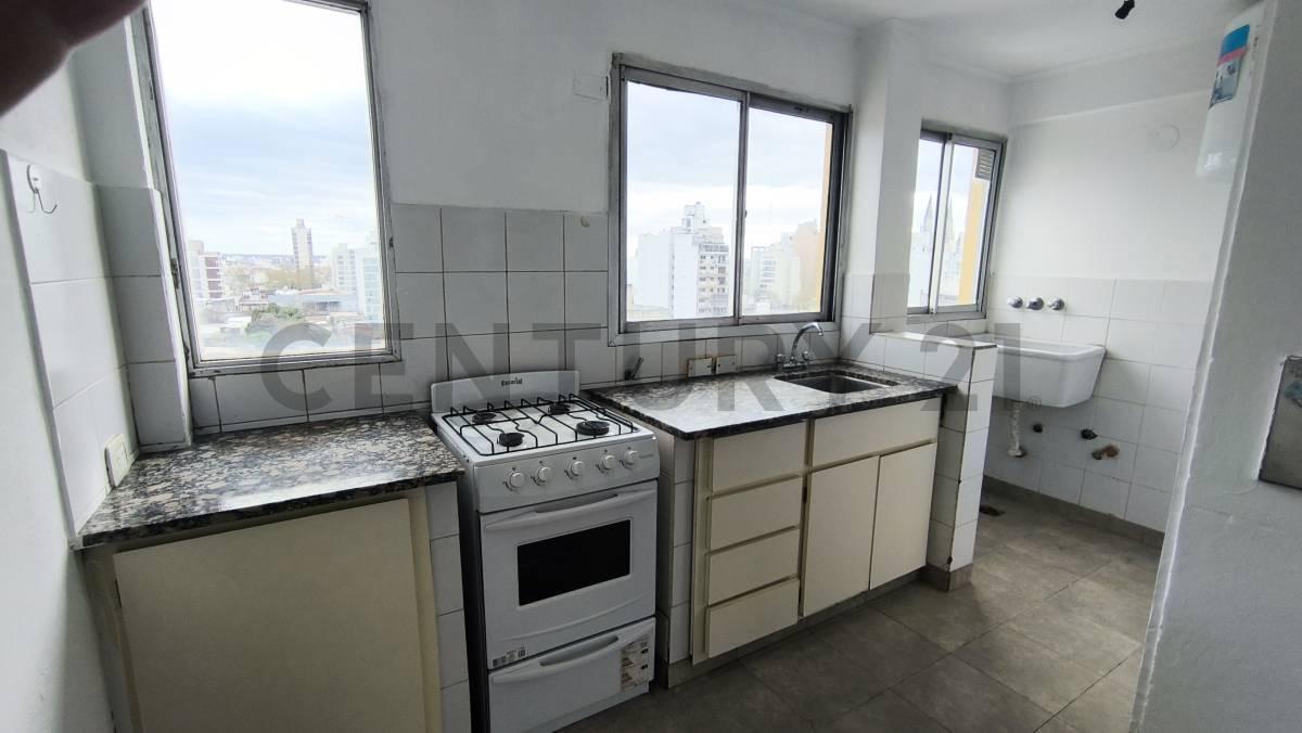 Foto de DEPARTAMENTO 1 DORMITORIO CON TERRAZA EN ALQUILER - Ciudad de La Plata, imagen 2