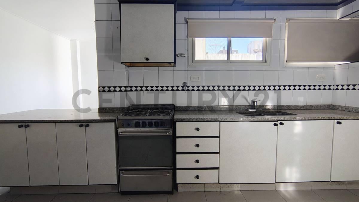 Foto de Piso en Alquiler - 45 e/ 9 y 10 - 3 dormitorios - 2 cocheras, imagen 5