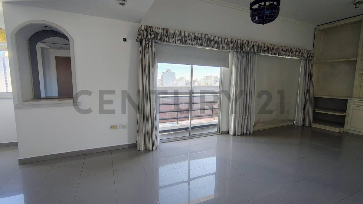 Foto de Piso en Alquiler - 45 e/ 9 y 10 - 3 dormitorios - 2 cocheras, imagen 1