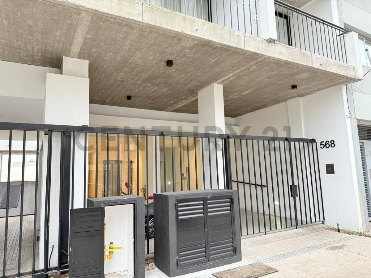 Foto de Departamento en Alquiler en 17 Entre 43 y 44, imagen 1