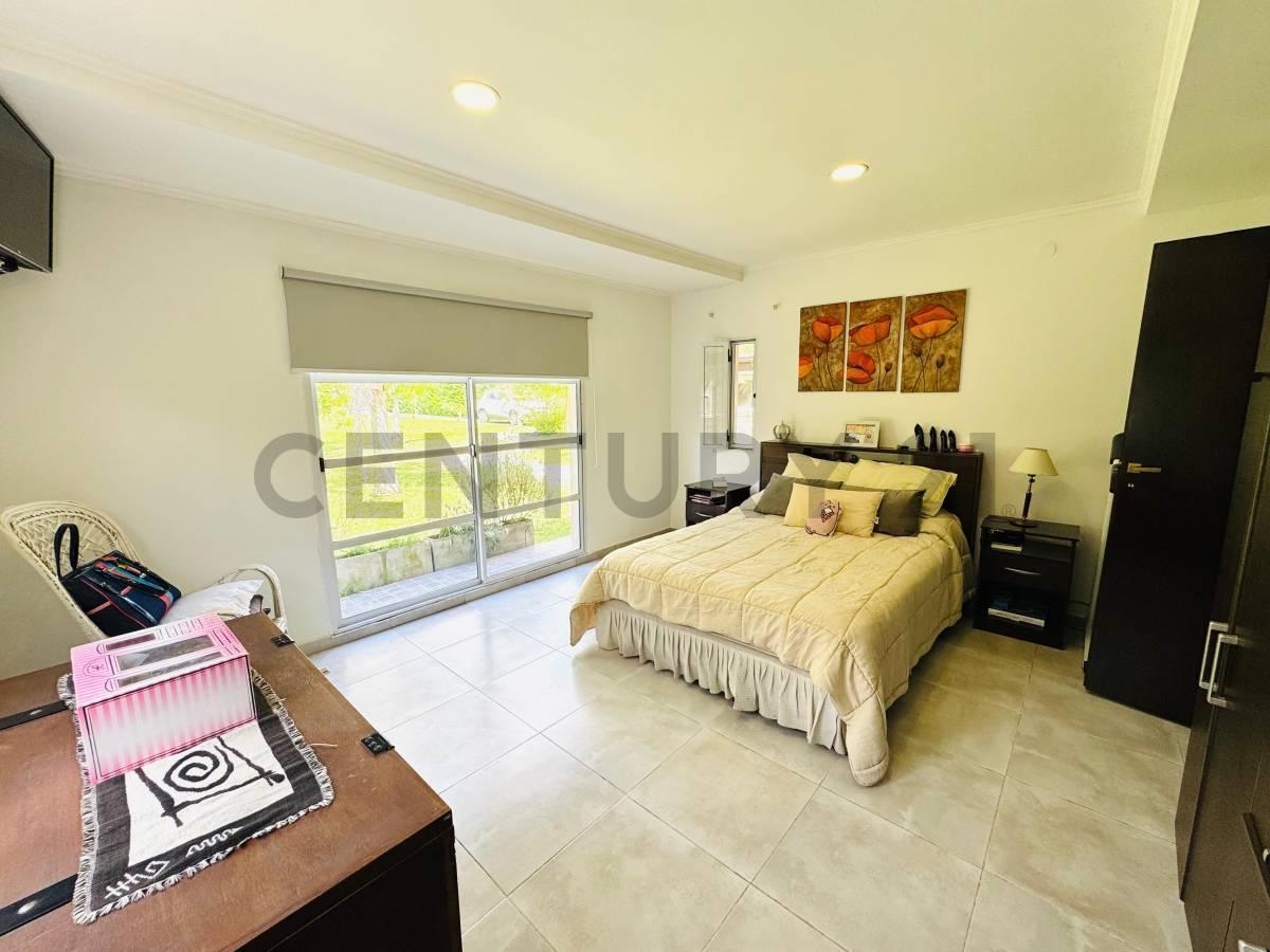 Foto de CASA en venta Sicardi, imagen 3