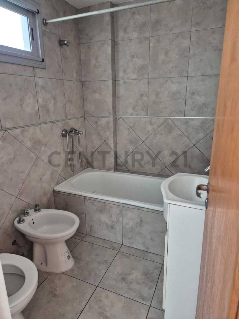 Foto de ALQUILER DE DUPLEX DE 2 DORMITORIOS, LA PLATA, imagen 3