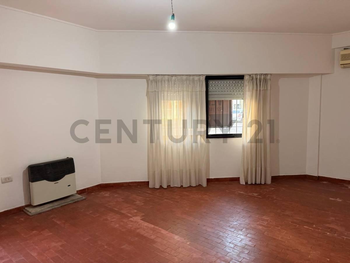 Foto de Departamento en Venta de 3 dormitorios , 5 ambientes, en La plata, imagen 3