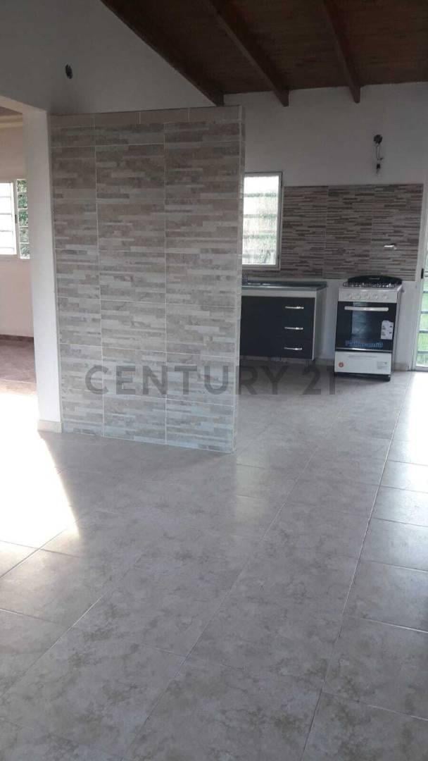 Foto de Casa en Venta de 2 dormitorios, 3 ambientes, en 496 Entre 2 y 3, Manuel, imagen 1