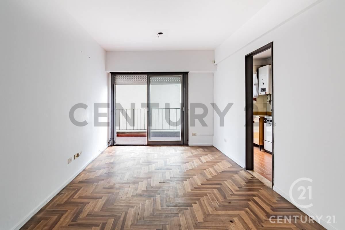 Foto de Rivadavia 1700 departamento 1 dormitorio frente a la Plaza del Congreso, imagen 1