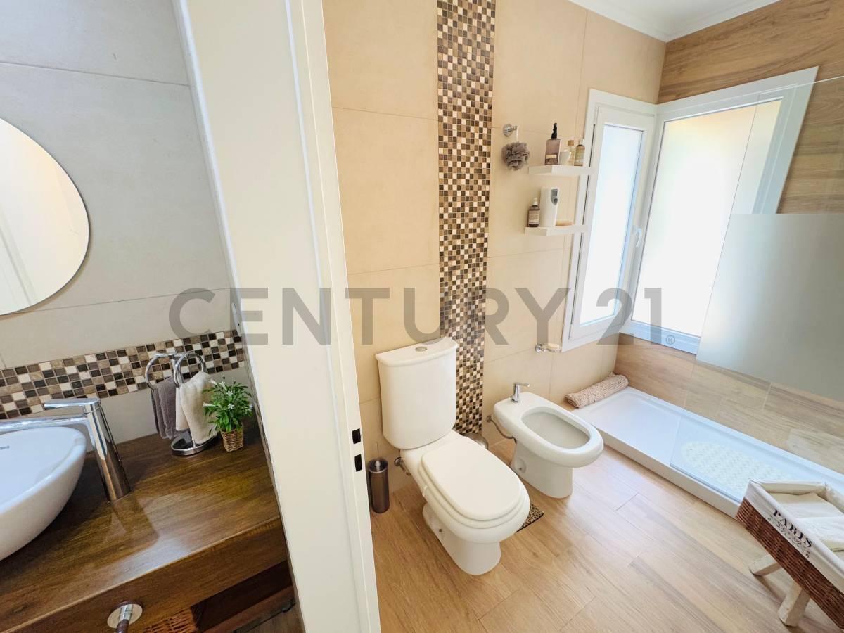 Foto de CASA A LA VENTA MIRALAGOS, imagen 2