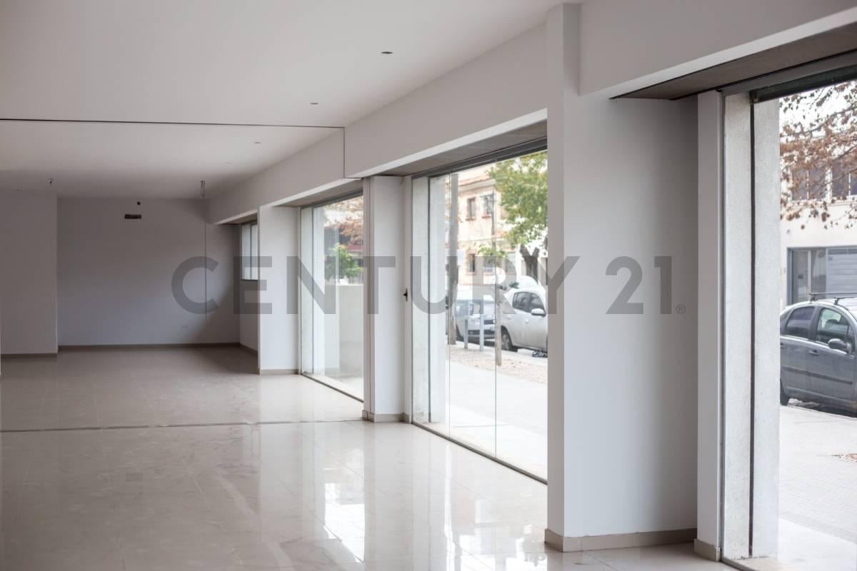 Foto de LOCAL COMERCIAL EN ALQUILER EN LA PLATA, imagen 4