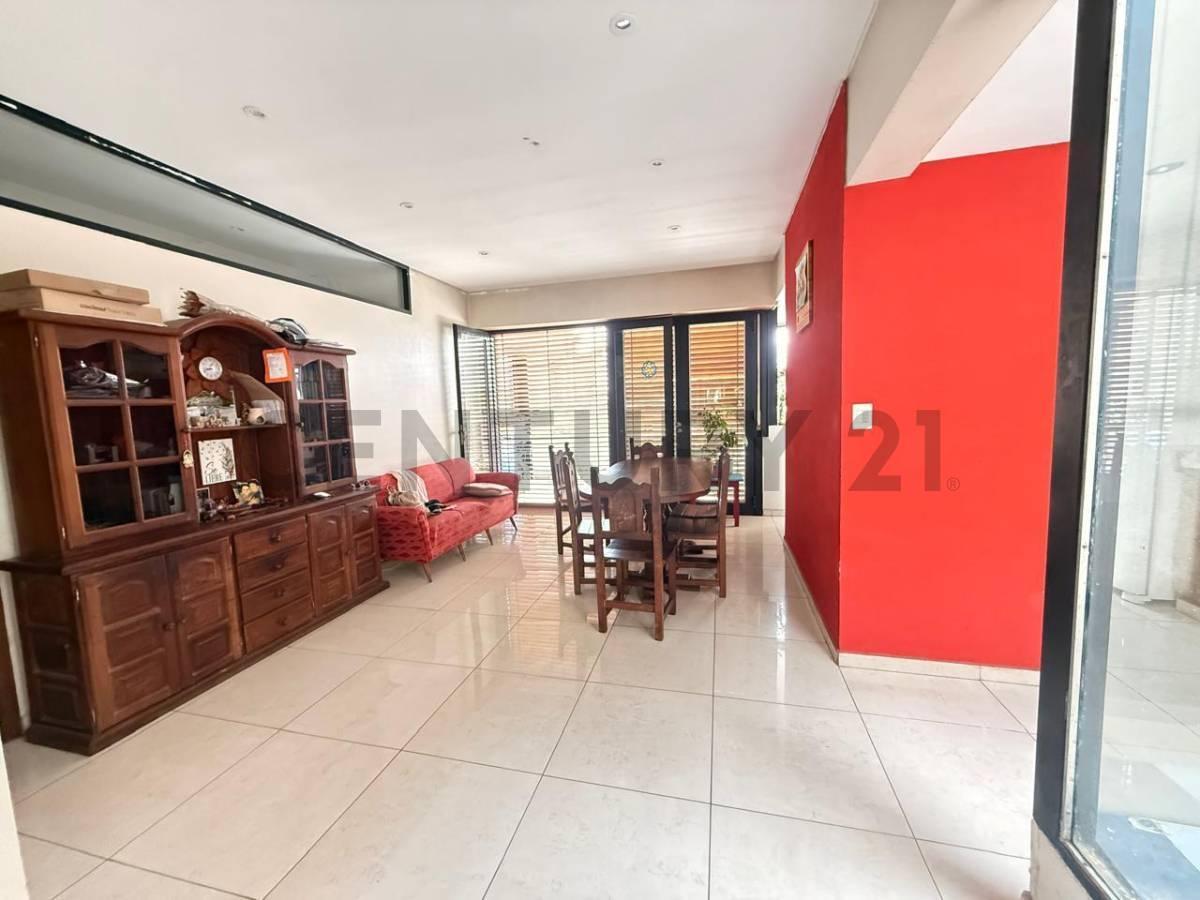 Foto de Casa en Venta de 3 dormitorios y 6 ambientes en ciudad de La plata, imagen 4