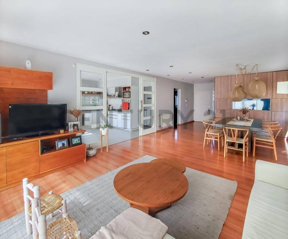 Foto de Venta de casa 3 dormitorios, pileta , parrilla barrio Don Carlos, imagen 2