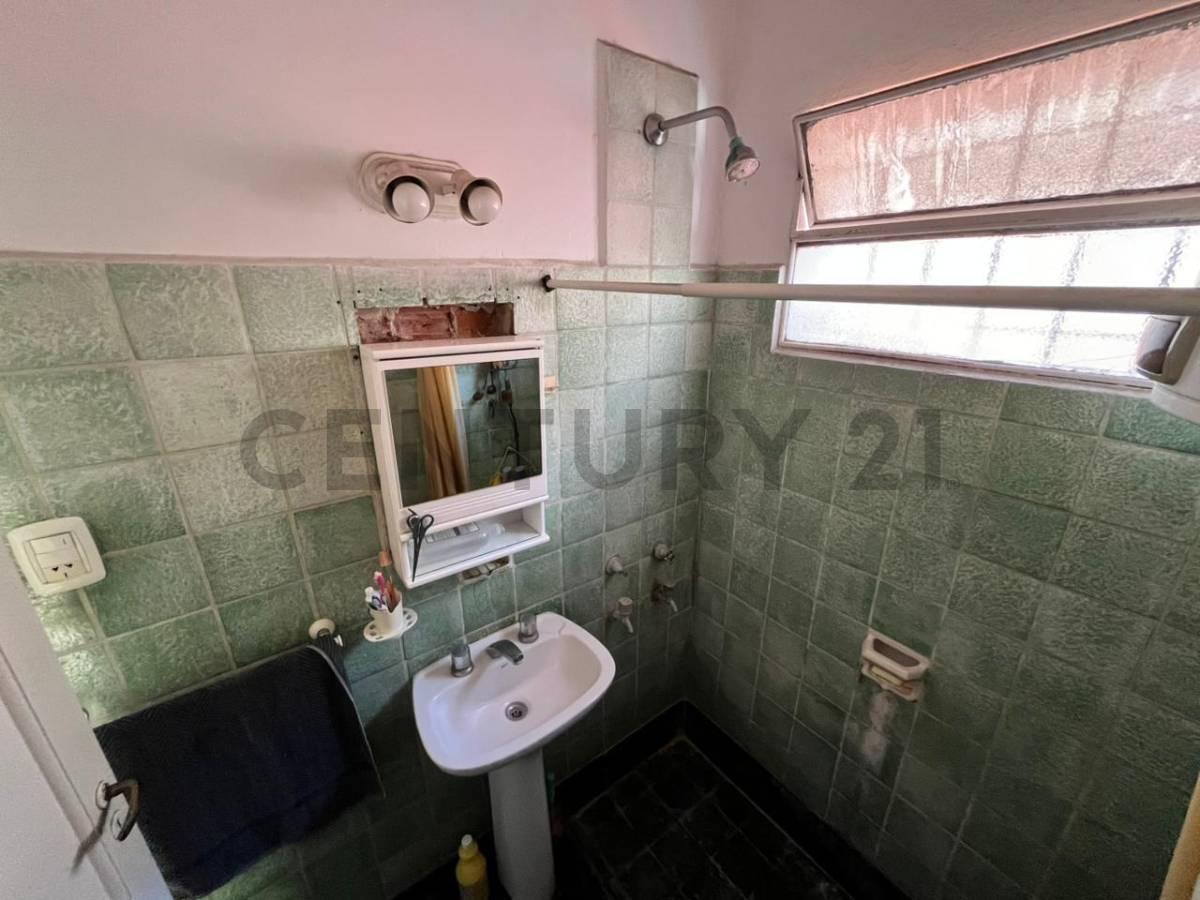 Foto de PH en venta en La Plata, imagen 3
