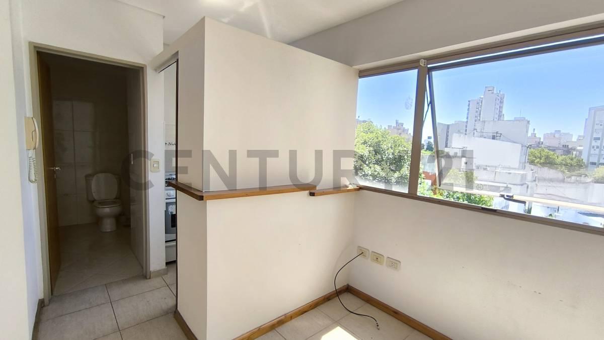 Foto de MONOAMBIENTE EN ALQUILER CENTRICO EN LA PLATA, imagen 2