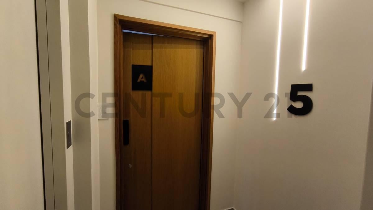 Foto de Departamento de 1 dormitorio FRENTE a PLAZA en ALQUILER, imagen 4