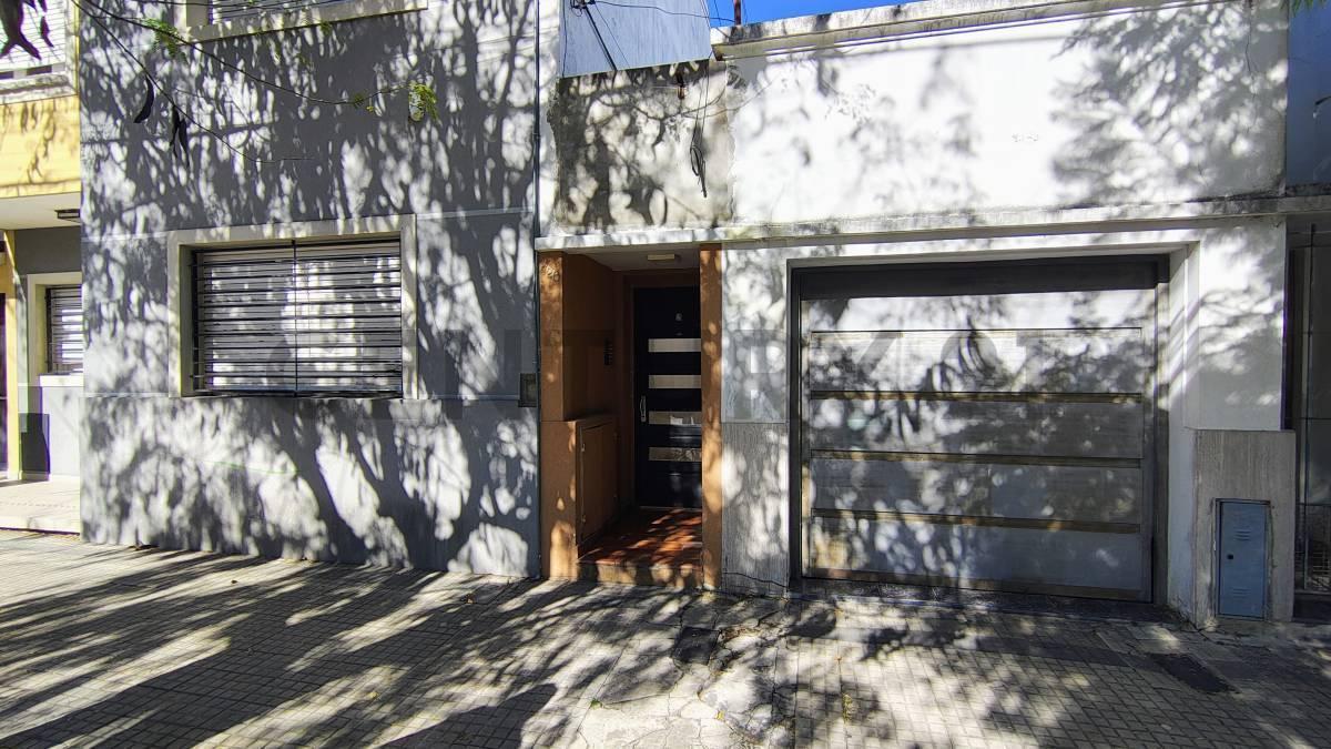 Foto de PH en venta 2 dormitorios - 2do piso por escalera - 67 e/ 9 y 10, imagen 2
