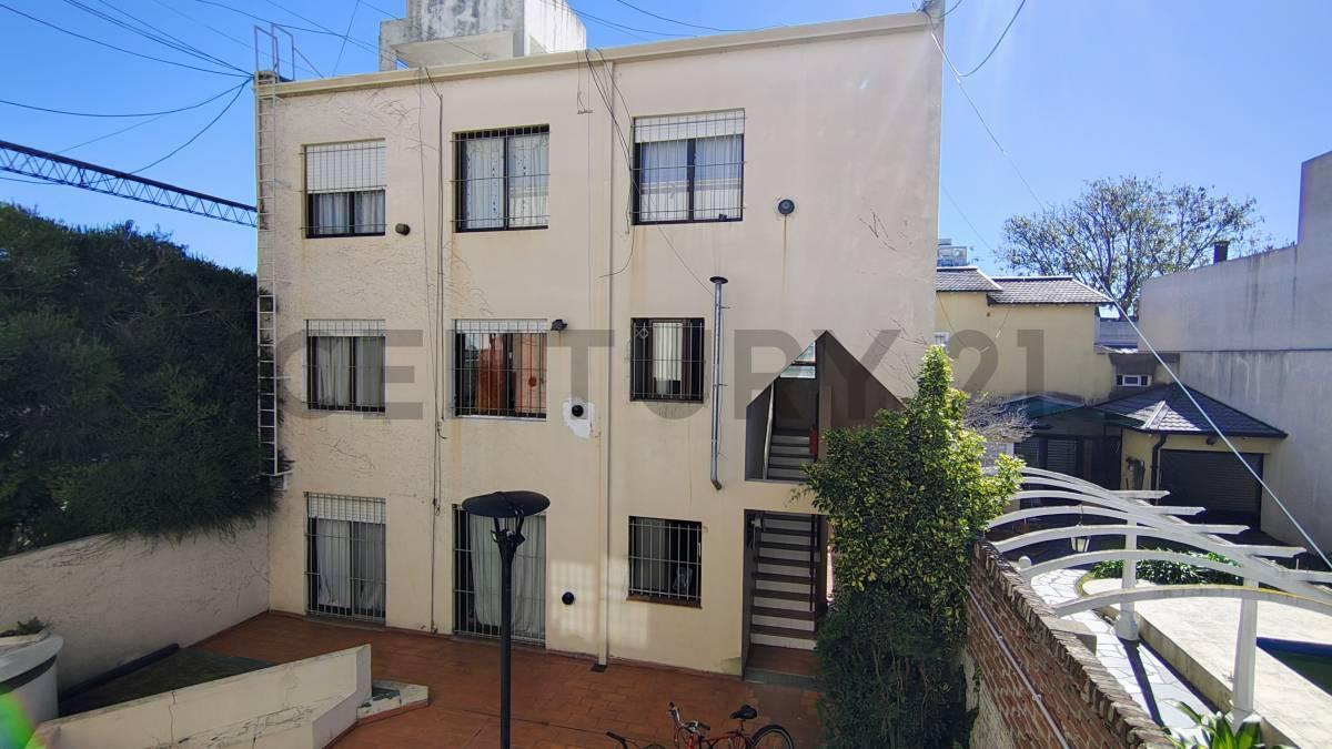 Foto de PH en venta 2 dormitorios - 2do piso por escalera - 67 e/ 9 y 10, imagen 3