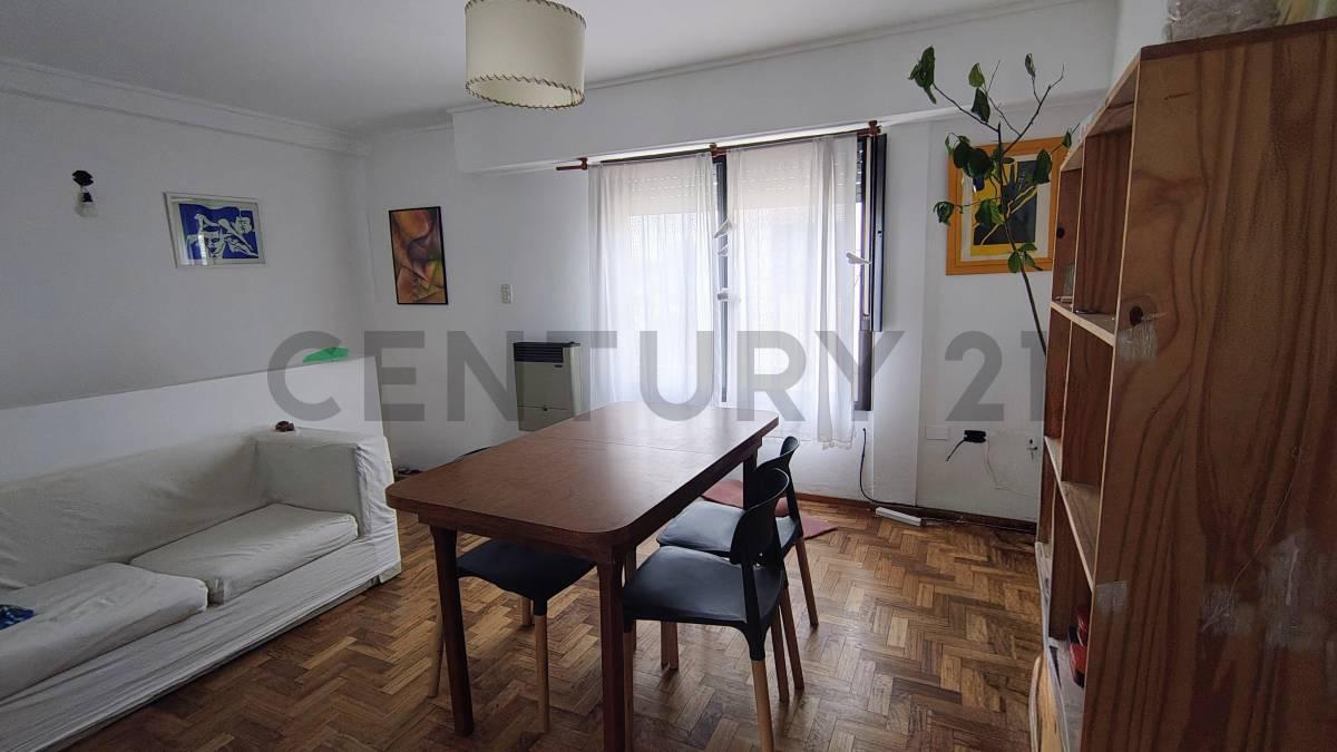 Foto de PH en venta 2 dormitorios - 2do piso por escalera - 67 e/ 9 y 10, imagen 5