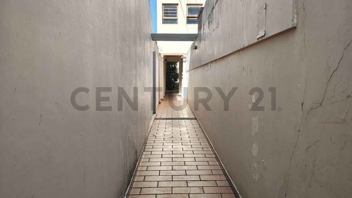 Foto de PH en venta 2 dormitorios - 2do piso por escalera - 67 e/ 9 y 10, imagen 1