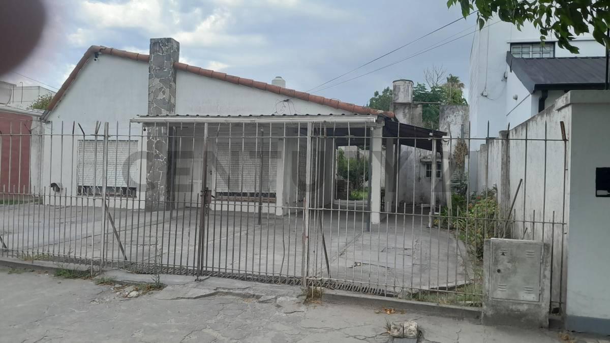 Foto de Casa a la venta de 2 dormitorios en La Plata, imagen 3
