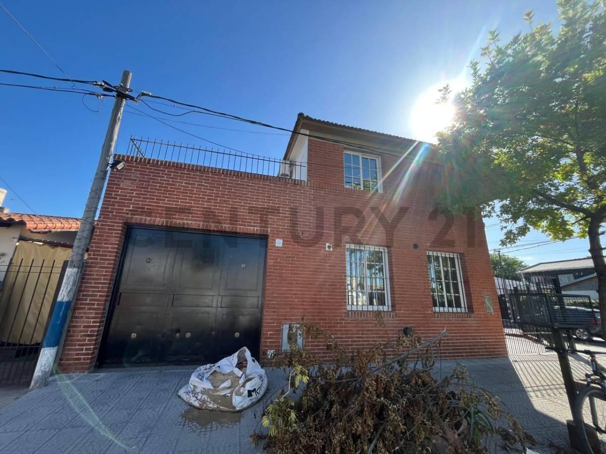 Foto de Casa en alquiler, 3 dormitorios, ubicada en Villa Elvira, La Plata, imagen 1