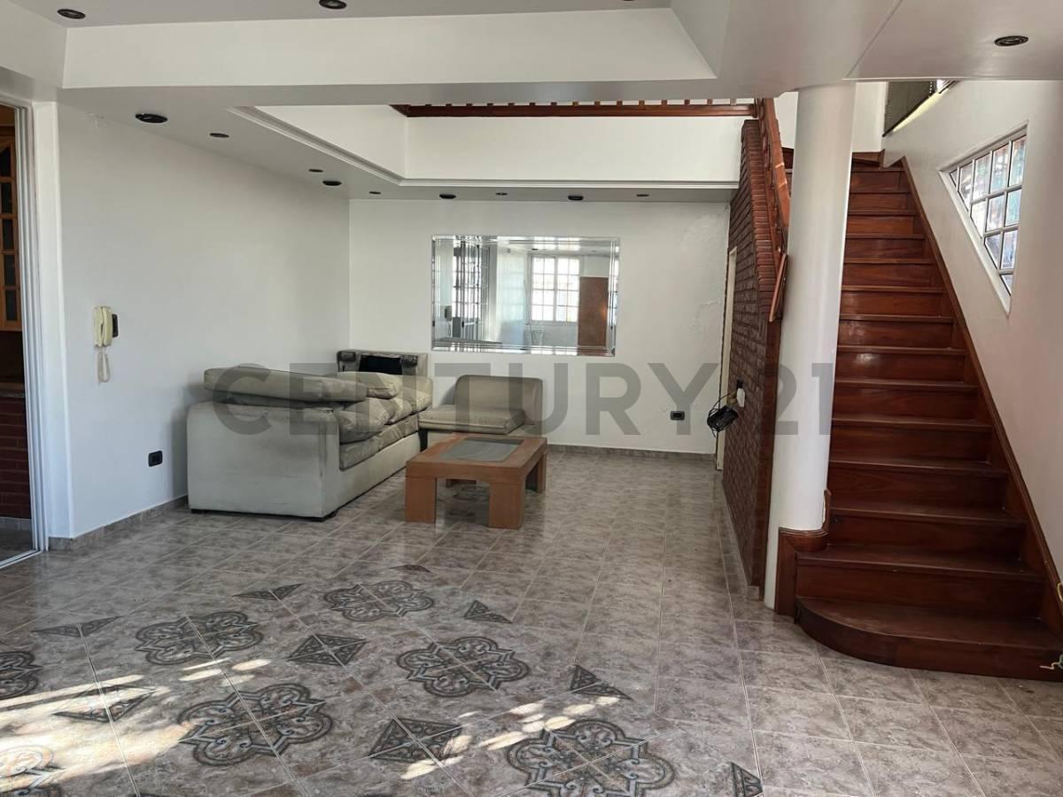 Foto de Casa en alquiler, 3 dormitorios, ubicada en Villa Elvira, La Plata, imagen 3