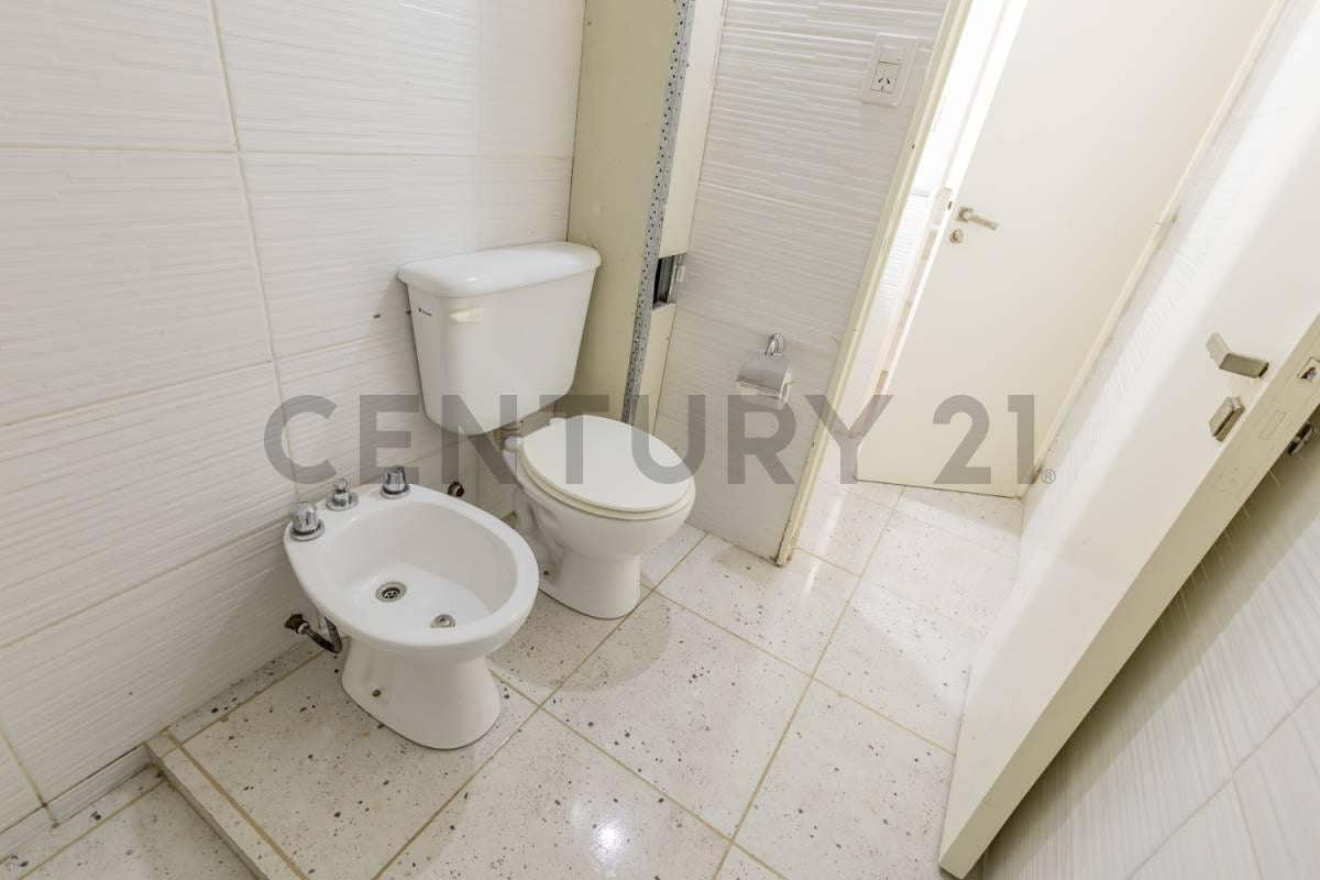 Foto de Departamento con Patio a la Venta en La plata Centro, imagen 2