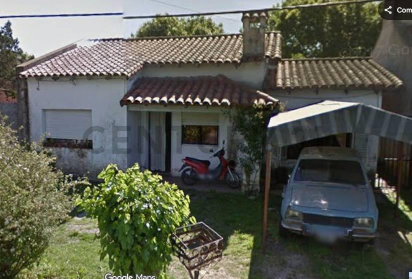 Foto de Lote con casa a reciclar o demoler 11.60m x 38,50m en Gonnet, imagen 1