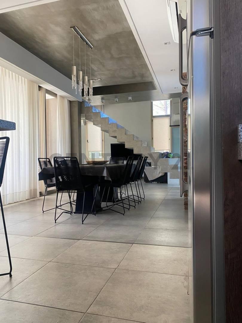 Foto de CASA EN VENTA EN MIRALAGOS I Ruta 2 Km 65, imagen 2