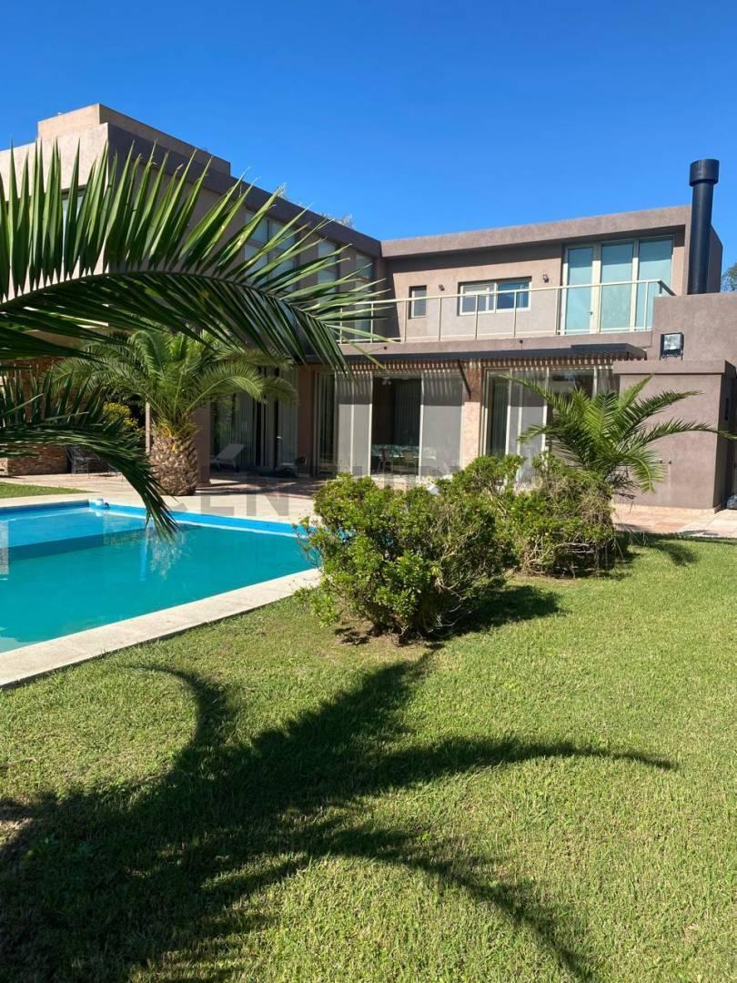 Foto de CASA EN VENTA EN MIRALAGOS I Ruta 2 Km 65, imagen 1