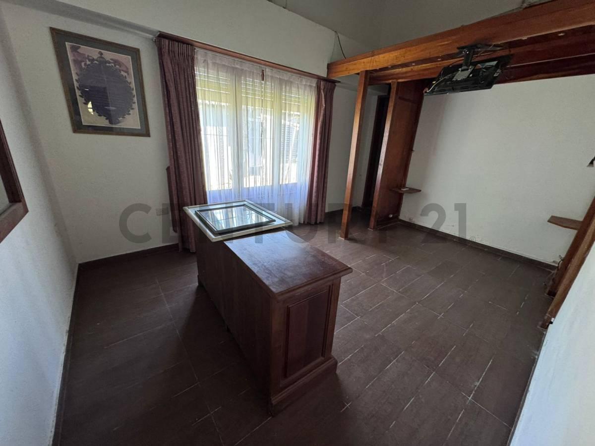Foto de Casa en venta de 3 dormitorios en City Bell, imagen 2