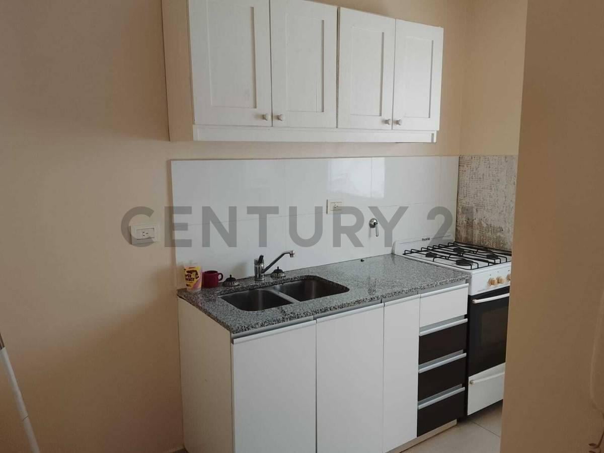 Foto de Departamento de 1 dormitorio en alquiler en La Plata, imagen 2