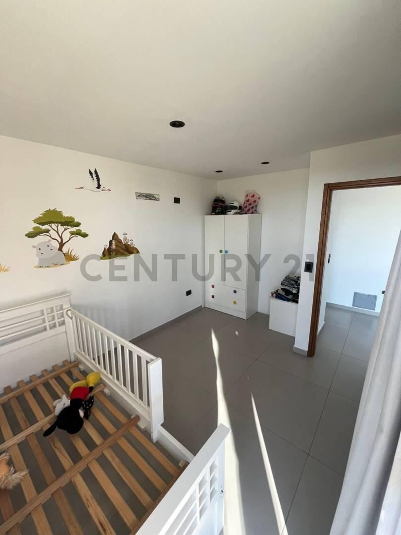 Foto de Casa de categoria 4 dormitorios en venta en Barrio abierto Don Guido, imagen 5