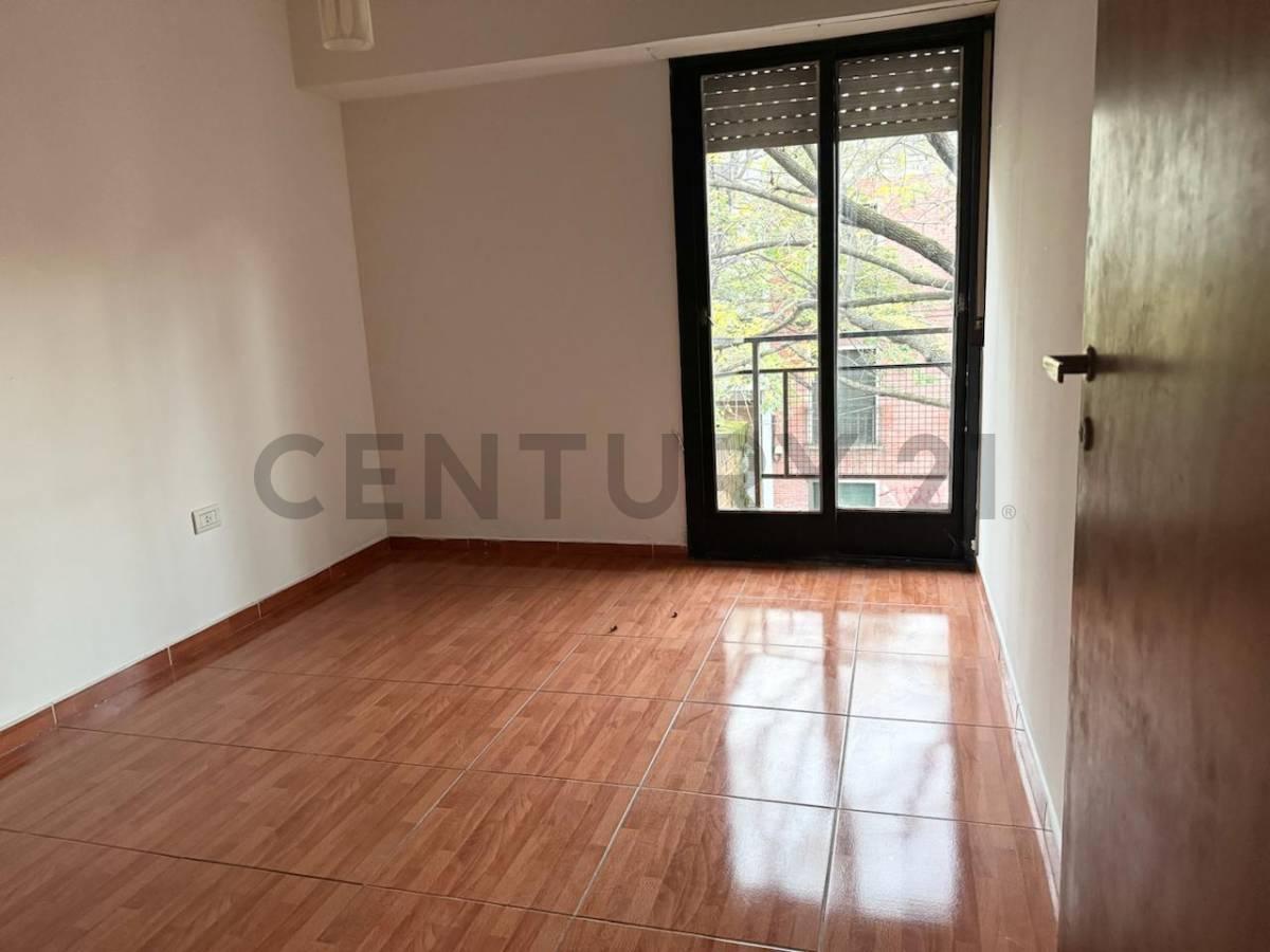 Foto de VENTA DE DEPARTAMENTO calle 49 entre 13 y 14 AL FRENTE - ZONA, imagen 4