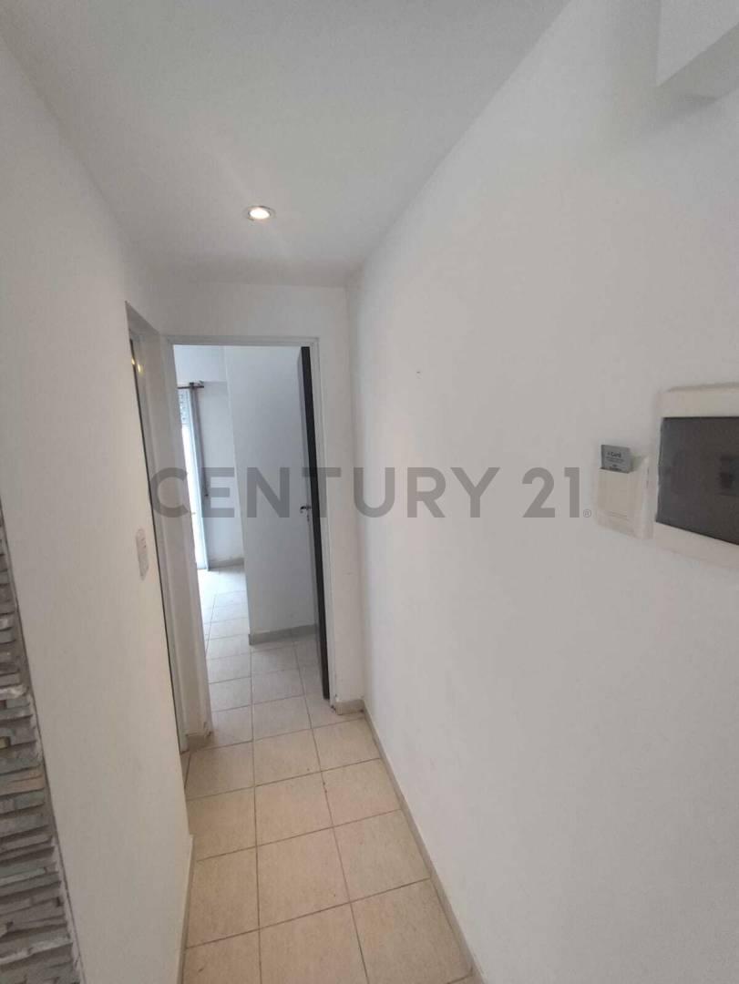 Foto de Departamento de 1 dormitorio en venta en La Plata apto banco, imagen 3