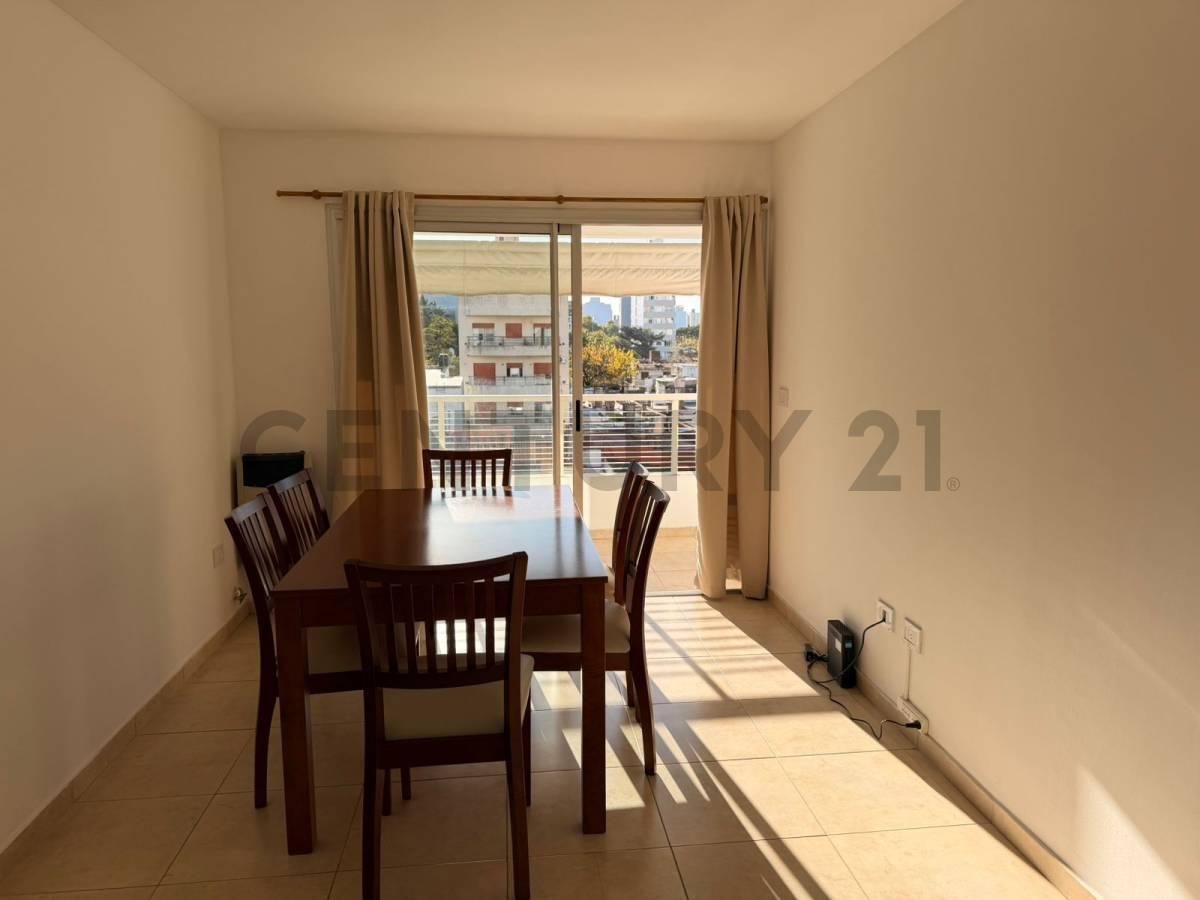 Foto de DEPARTAMENTO 1 DORMITORIO CON COCHERA A LA VENTA 43 entre 13 y 14, imagen 4