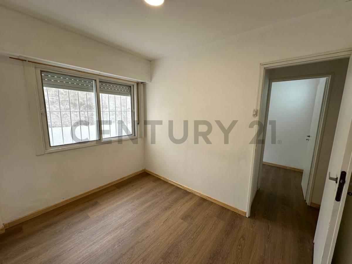 Foto de Departamento en venta de 2 dormitorios en La Plata, imagen 1