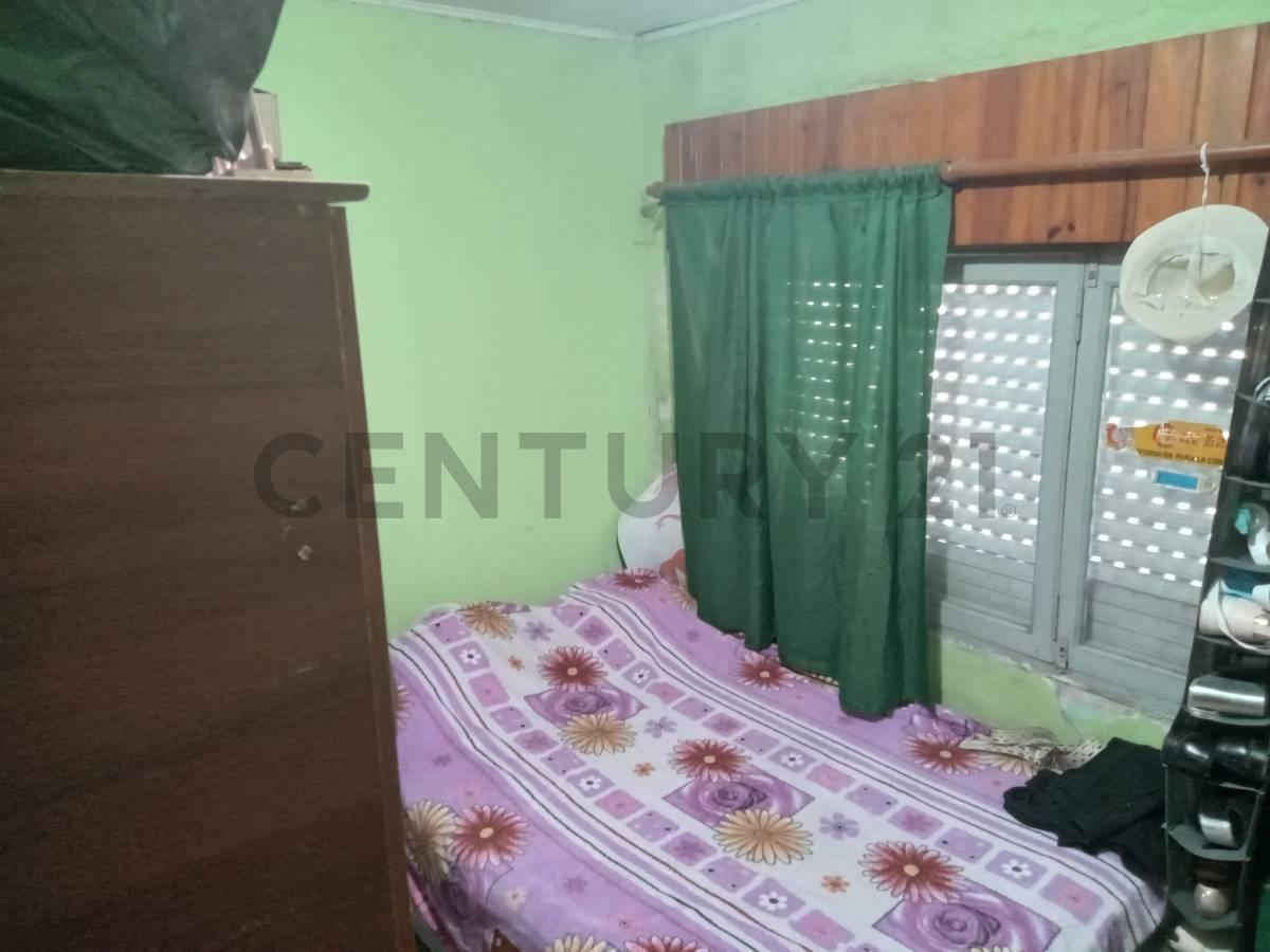 Foto de Casa a refaccionar en Venta en Verónica, imagen 3