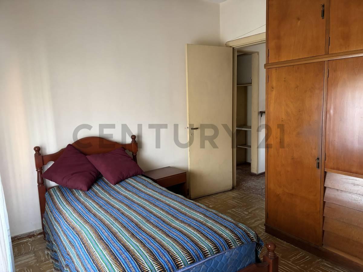 Foto de PH TIPO CASA de 2 dormitorios en Venta en La Plata, imagen 3